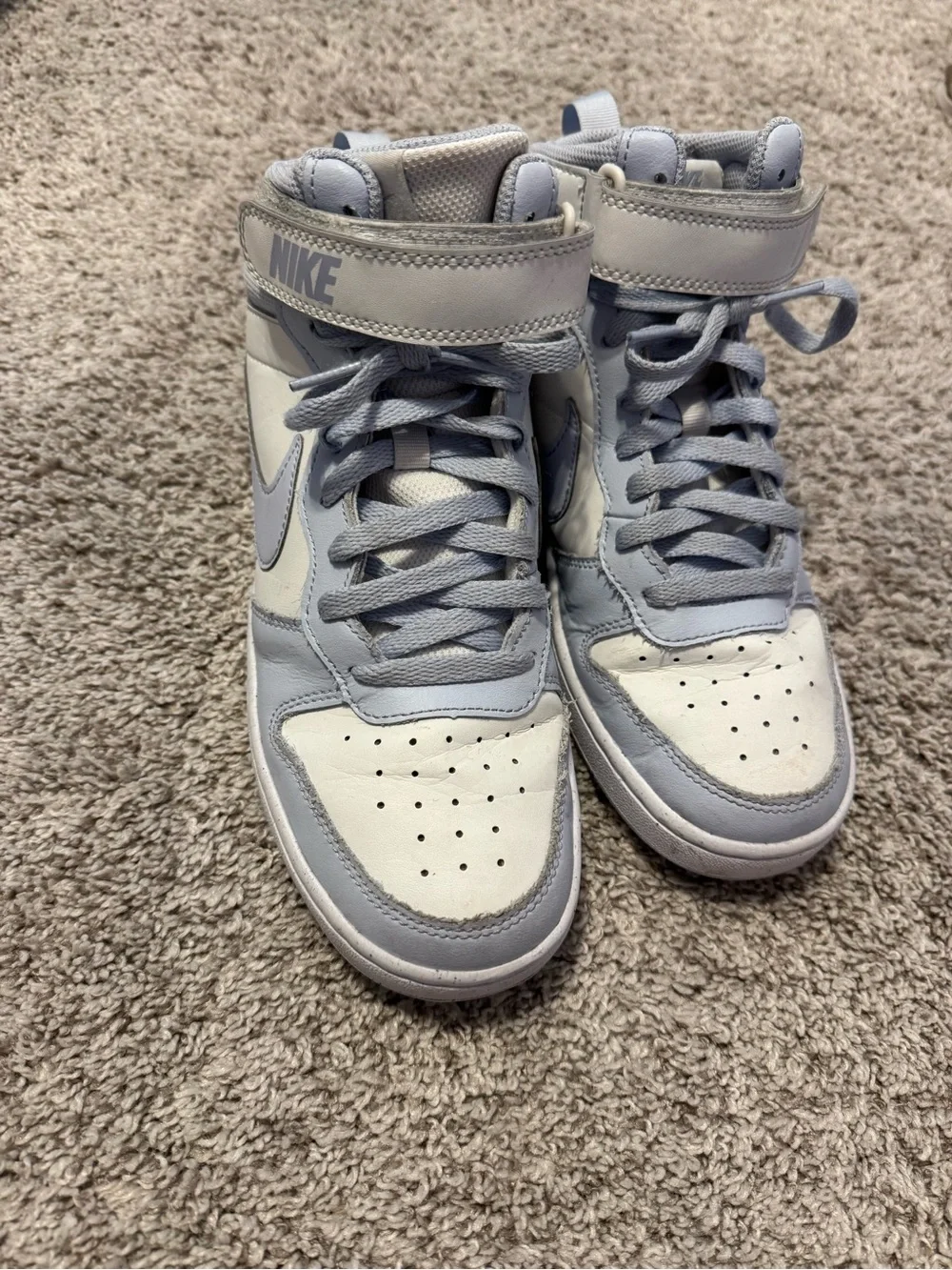 Nike Kids High-Top Sneakers in White and Light Blue